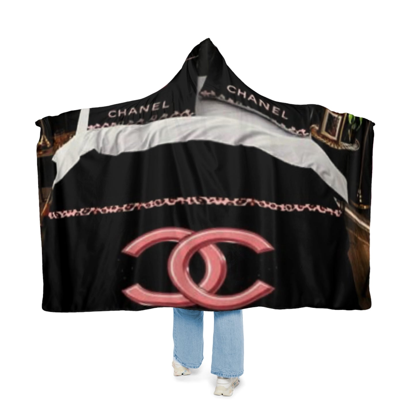 Chic Snuggle Blanket for Cozy Nights, Designer Throw for Fashion Lovers, Perfect Gift for Birthdays, Holidays, or Home Decor